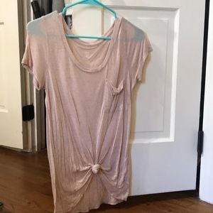 Blush t shirt with pocket